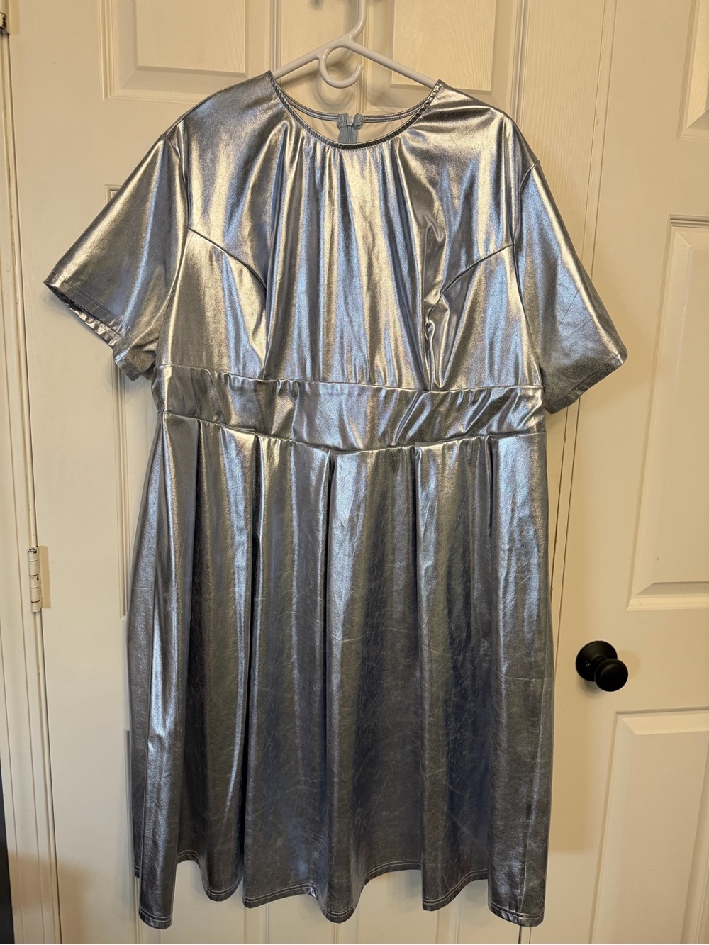 Silver Metallic Short Sleeve Party Dress